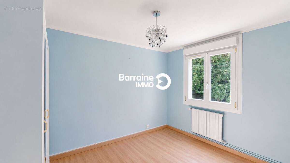EXCLUSIVITE : Propriété de 164m² avec vue mer sur un terrain de 2 020 m² - photo 9
