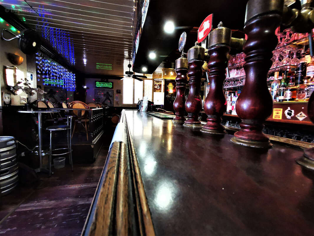 Commerce à LA GRANDE-MOTTE