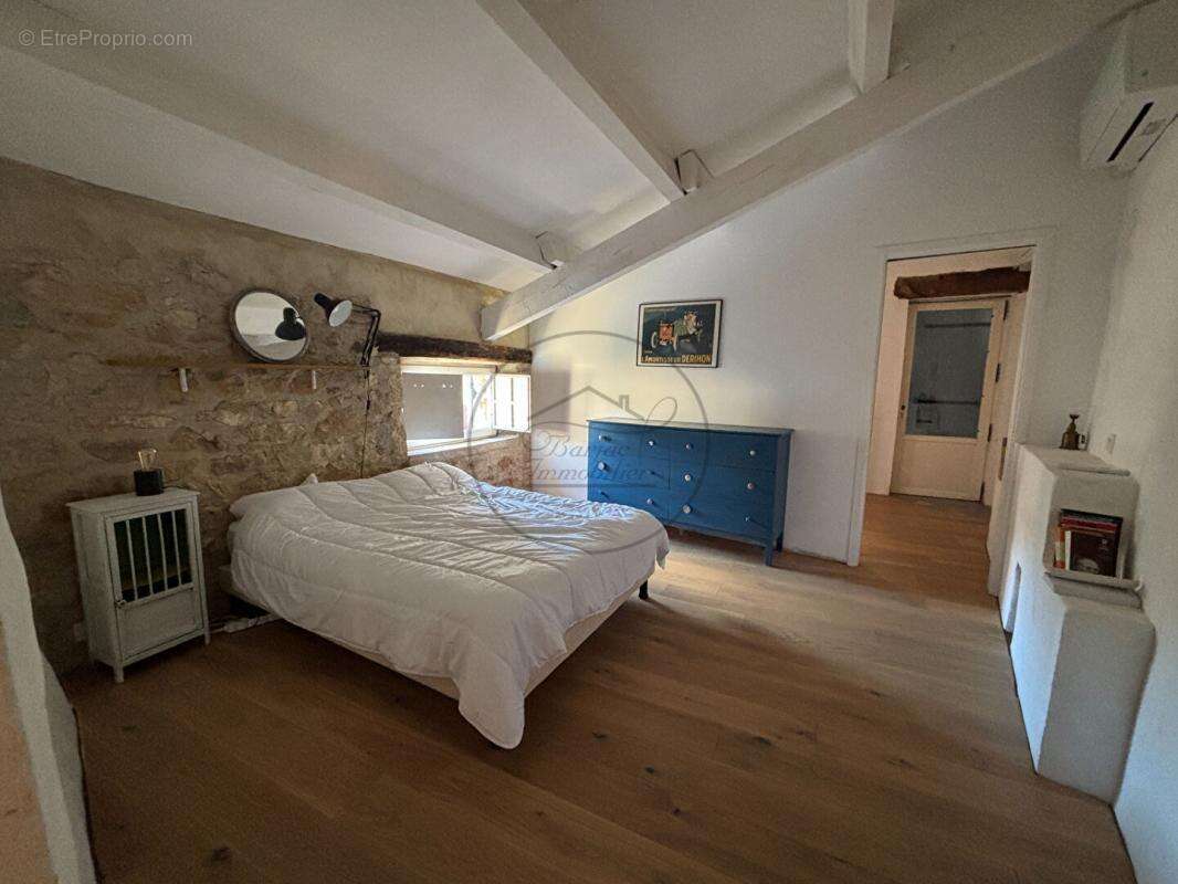 Maison à BESSAS