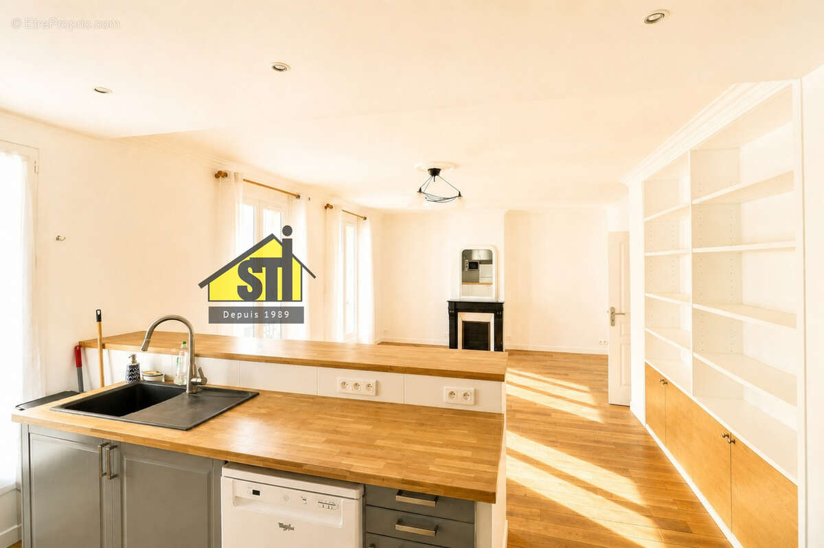 Appartement à PARIS-14E