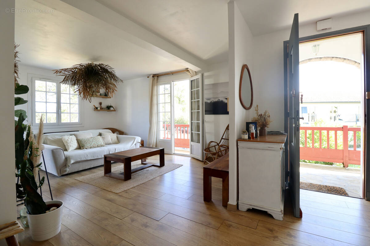 Appartement à AHETZE