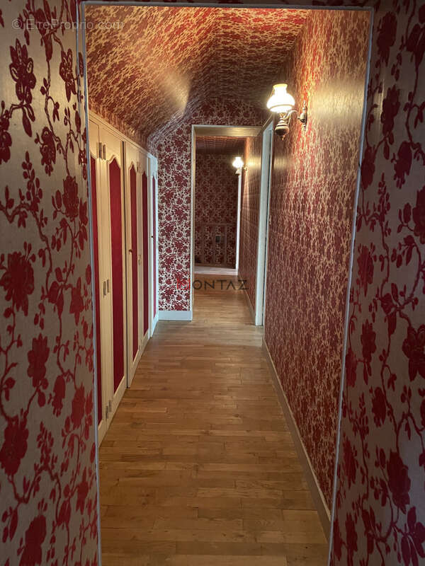 Maison à LESCHEROLLES