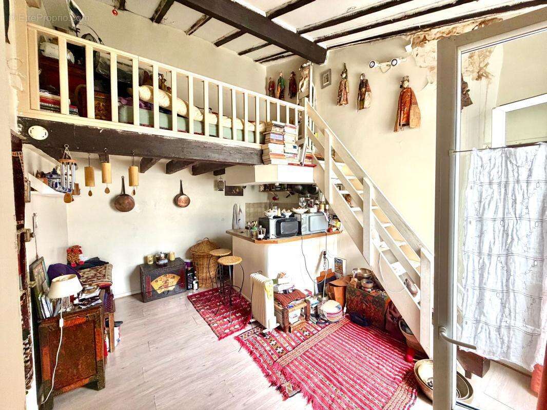 Appartement à PARIS-19E