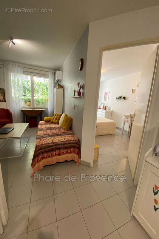 Appartement à MARSEILLE-4E