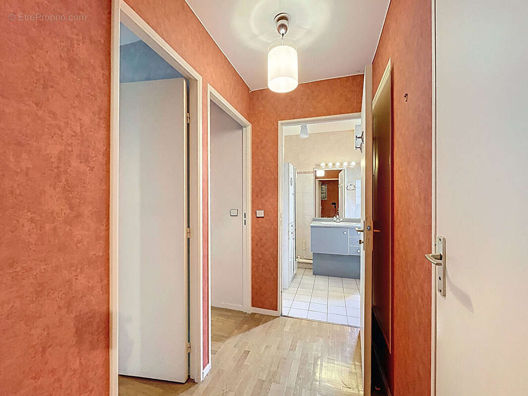 Appartement à CHATILLON