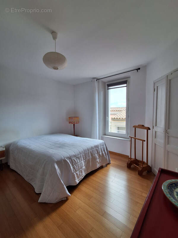 Appartement à LEZIGNAN-CORBIERES