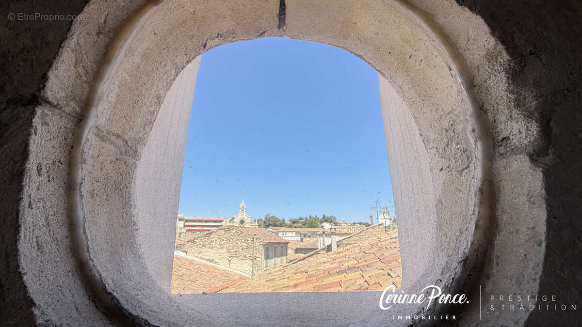 Nimes centre appartement 52 m2 dernier etage terrasse privative propose par corinne ponce immobilier - photo 13