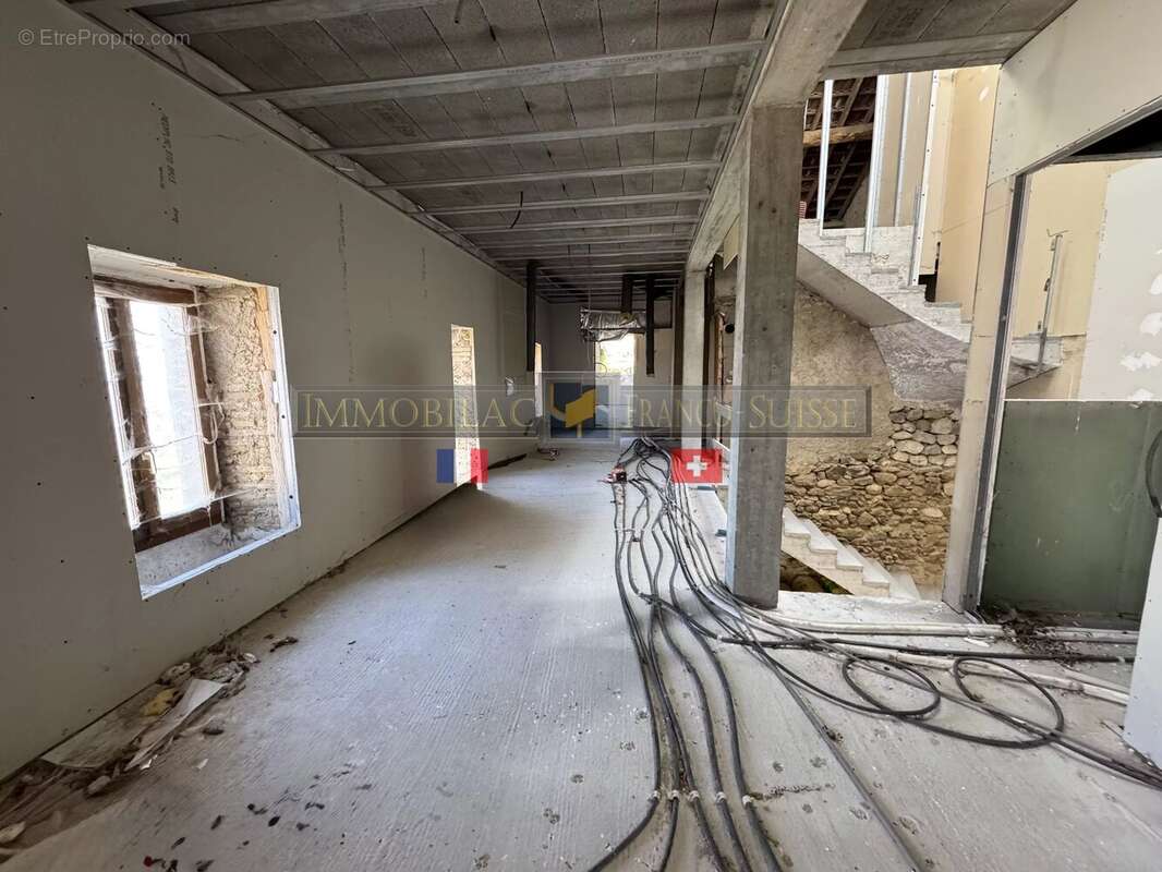 Maison à DINGY-EN-VUACHE