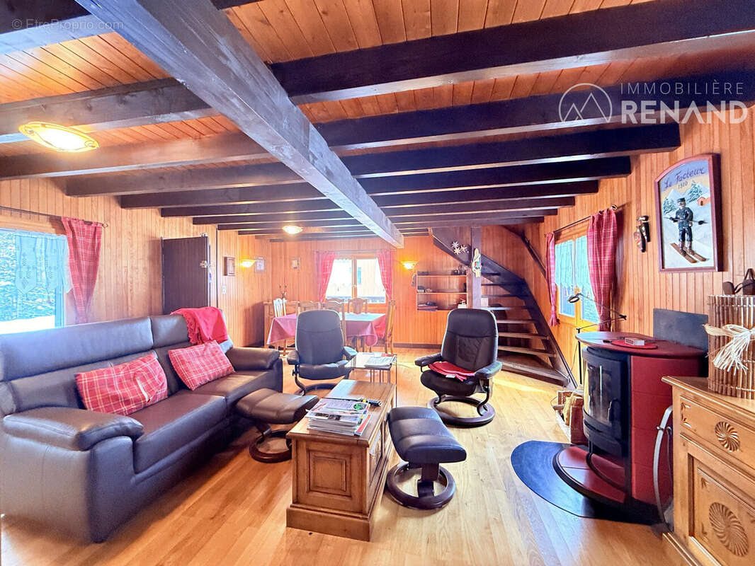 Salon  - Maison à CLUSES