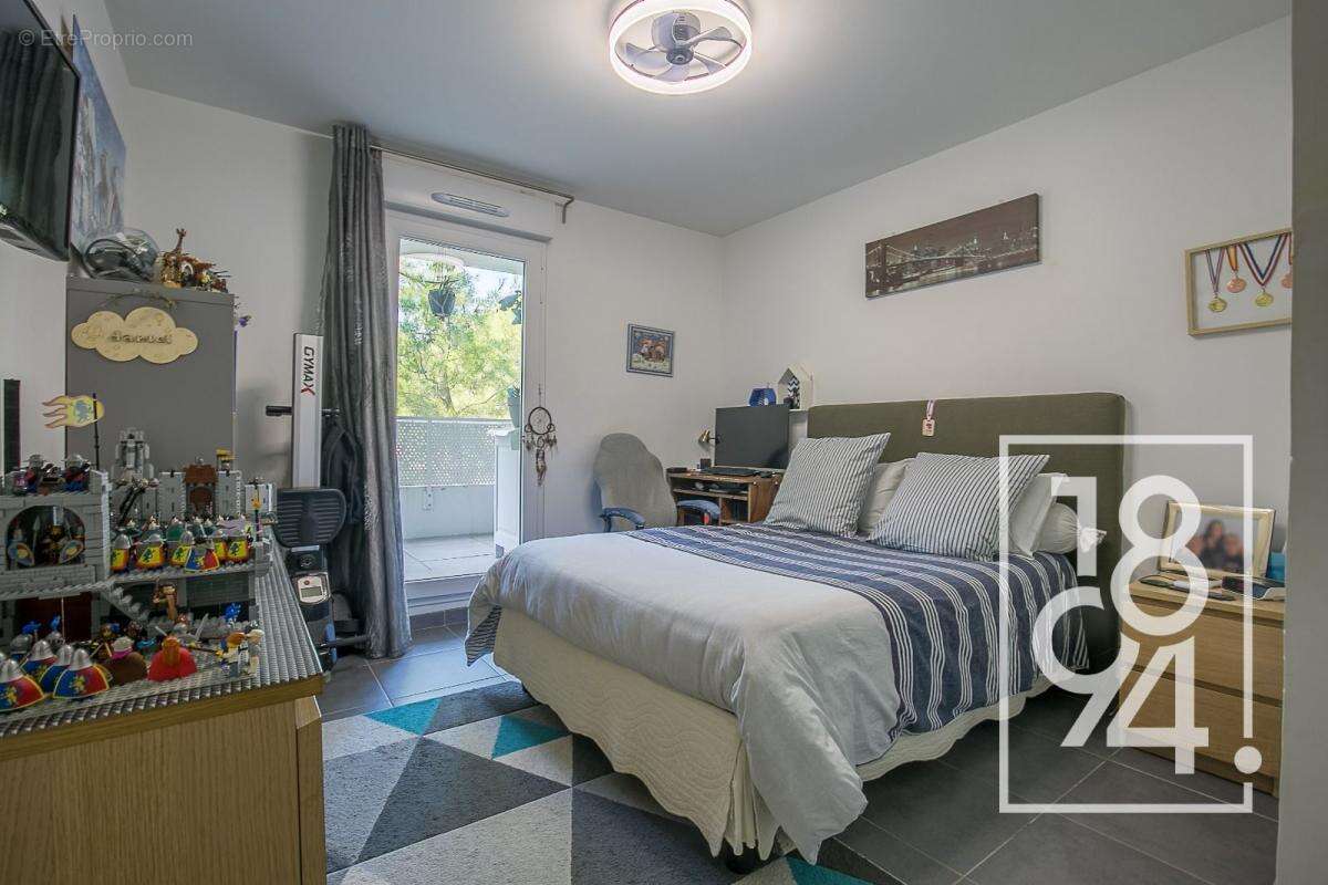 Appartement à MARSEILLE-9E