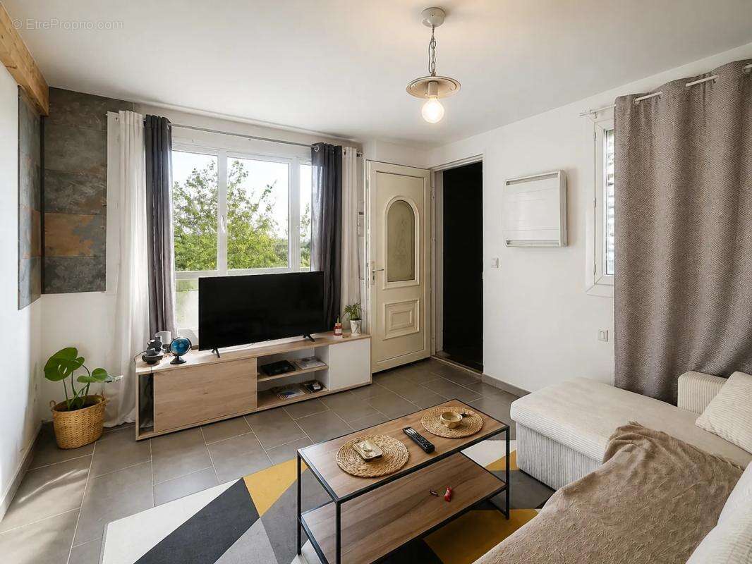 Ensemble immobilier - deux maisons louées sur un terrain 1 434m² - photo 5