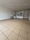 Appartement à MONDONVILLE-SAINT-JEAN