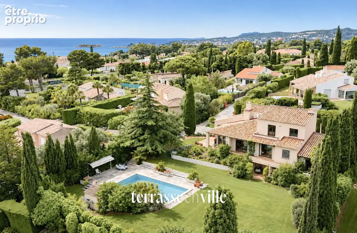 Sanary - plaine du roy - maison familiale t8 - 217m2 - grand sous-sol - garage - 1 700 000€ - photo 3