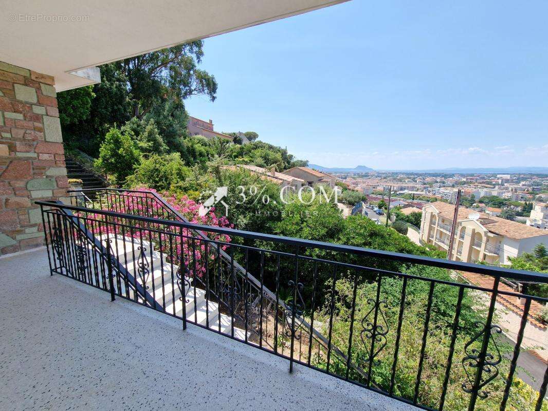 Grande villa proche centre-ville avec vue sur l'Estérel - photo 18
