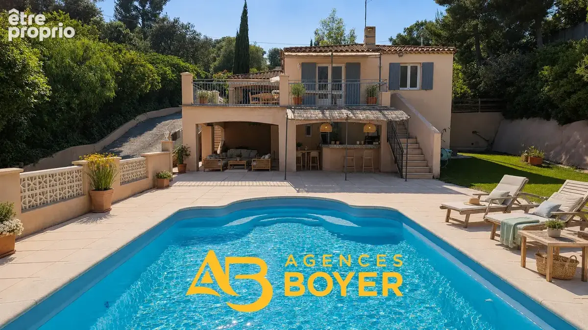 Maison familiale avec piscine à Bandol   Terrain 1200 m2 - photo 2