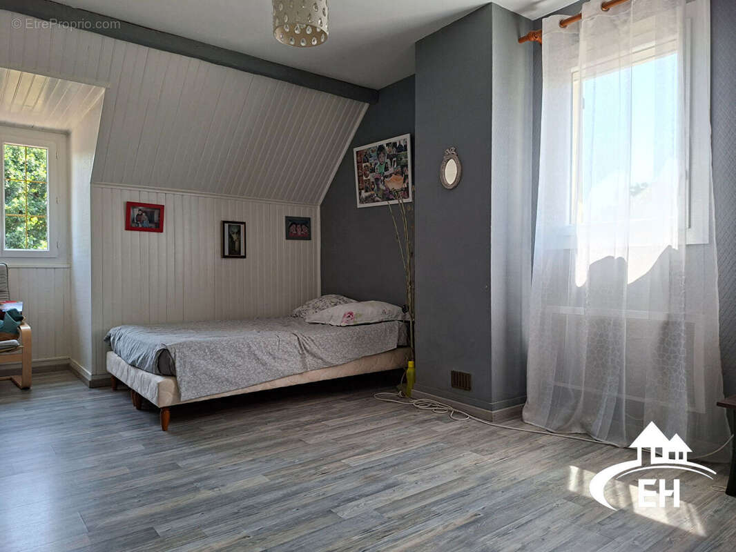 Maison familiale avec 4 chambres et grand terrain clos - photo 6
