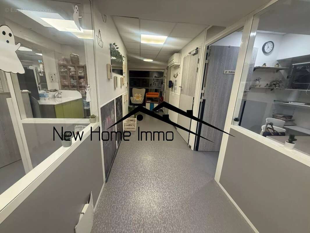 Commerce à MARSEILLE-9E