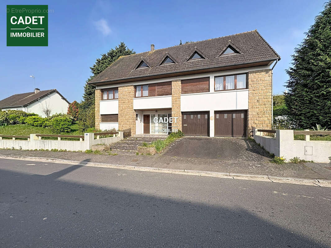 Maison à LA HAYE-PESNEL