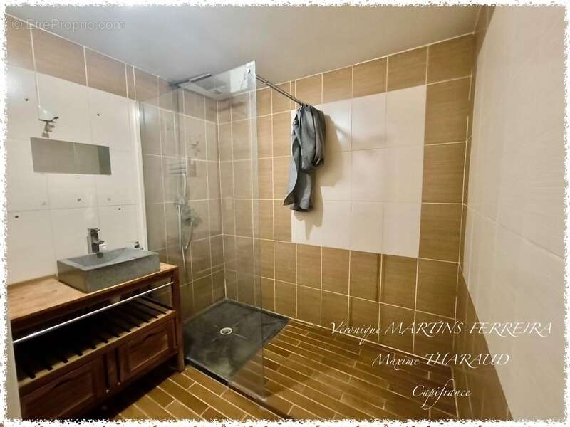 Appartement à MASSAY