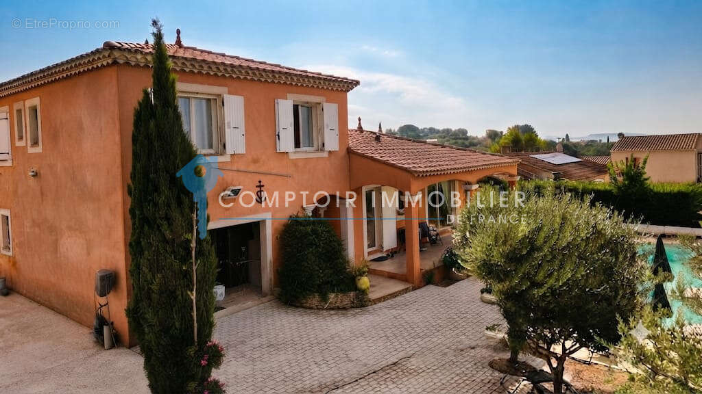 Maison à BEAUCAIRE