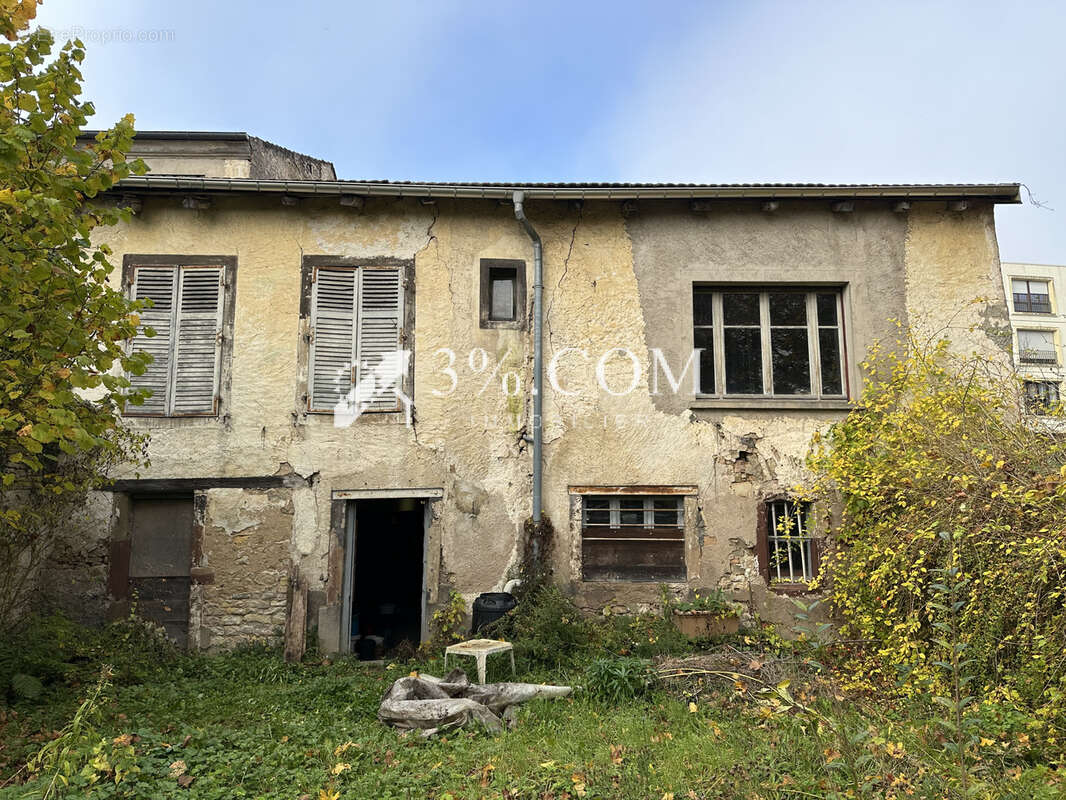 Appartement à MIRECOURT