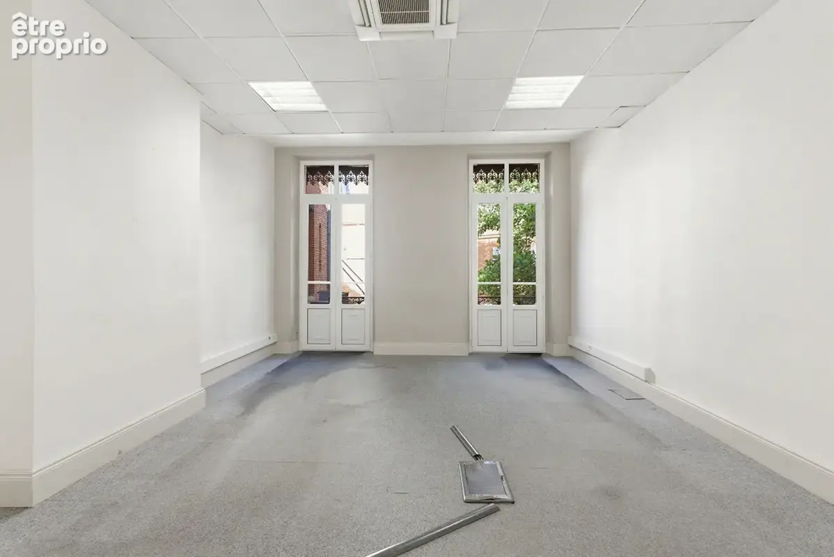 Vente bureaux de 392 m² Toulouse centre + terrasse 150 m² - photo 14