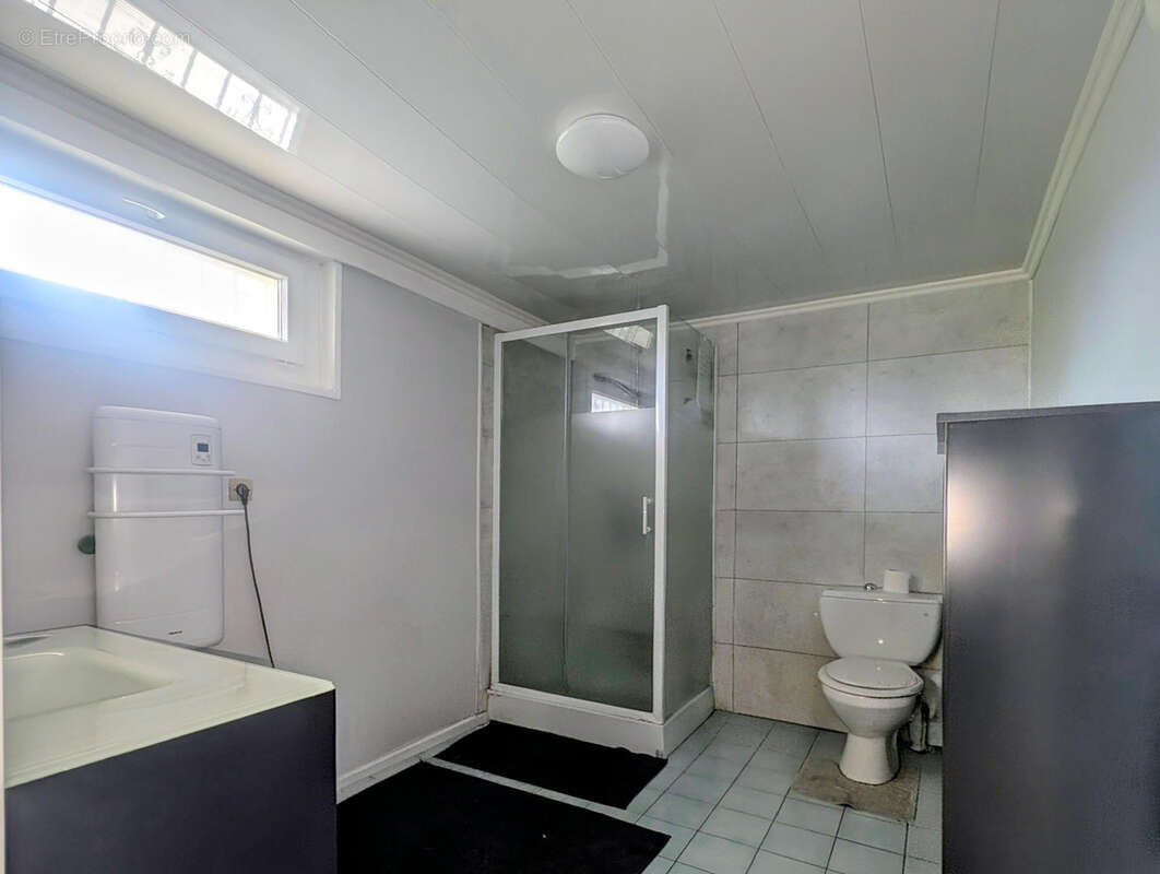 Maison à DOMPIERRE-SUR-VEYLE