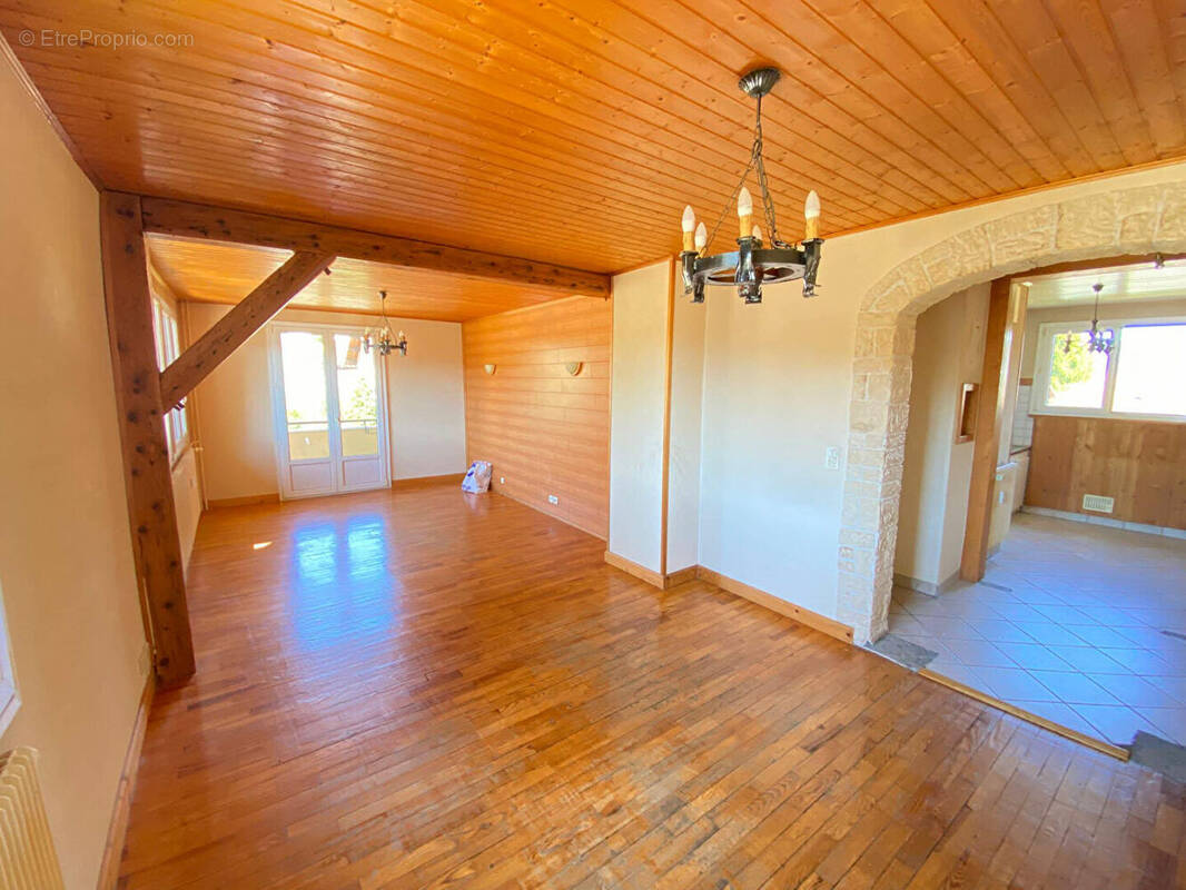 Appartement à VILLERS-LE-LAC