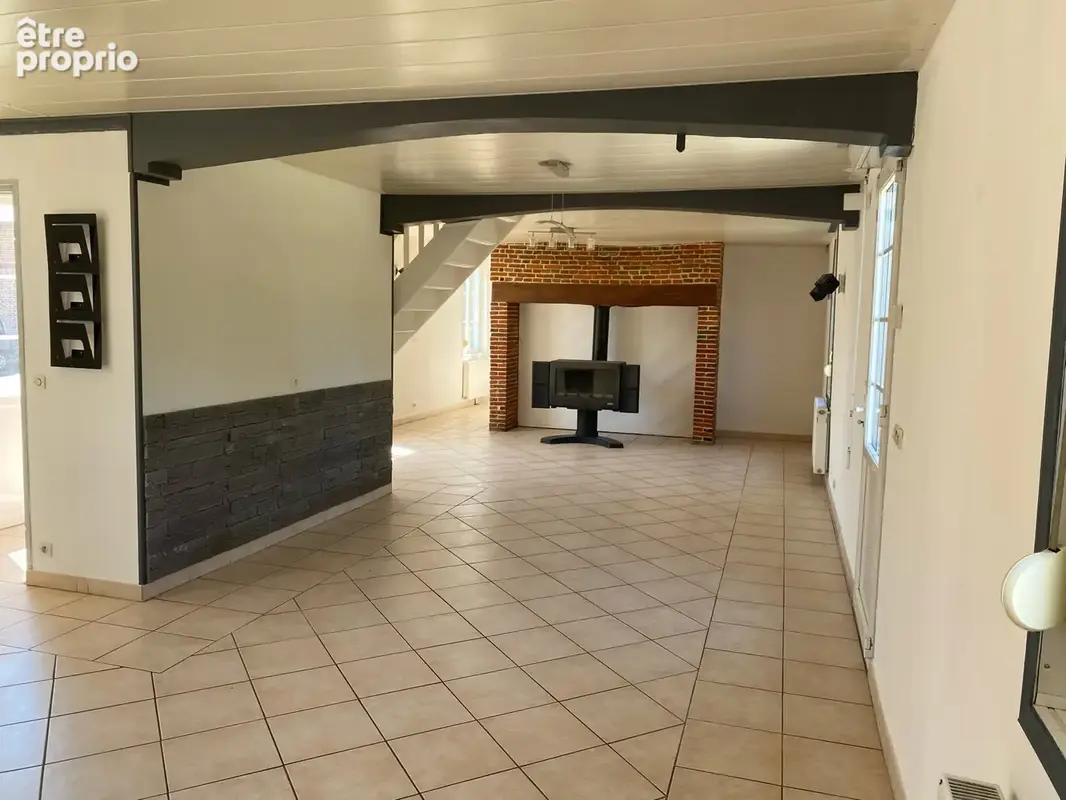 Propriete avec 2 maisons, grange et terrain - photo 3