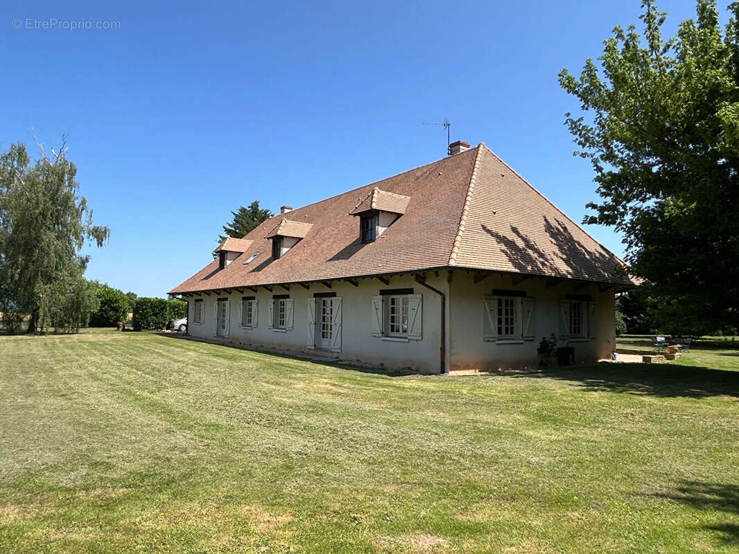 Maison à ORMES