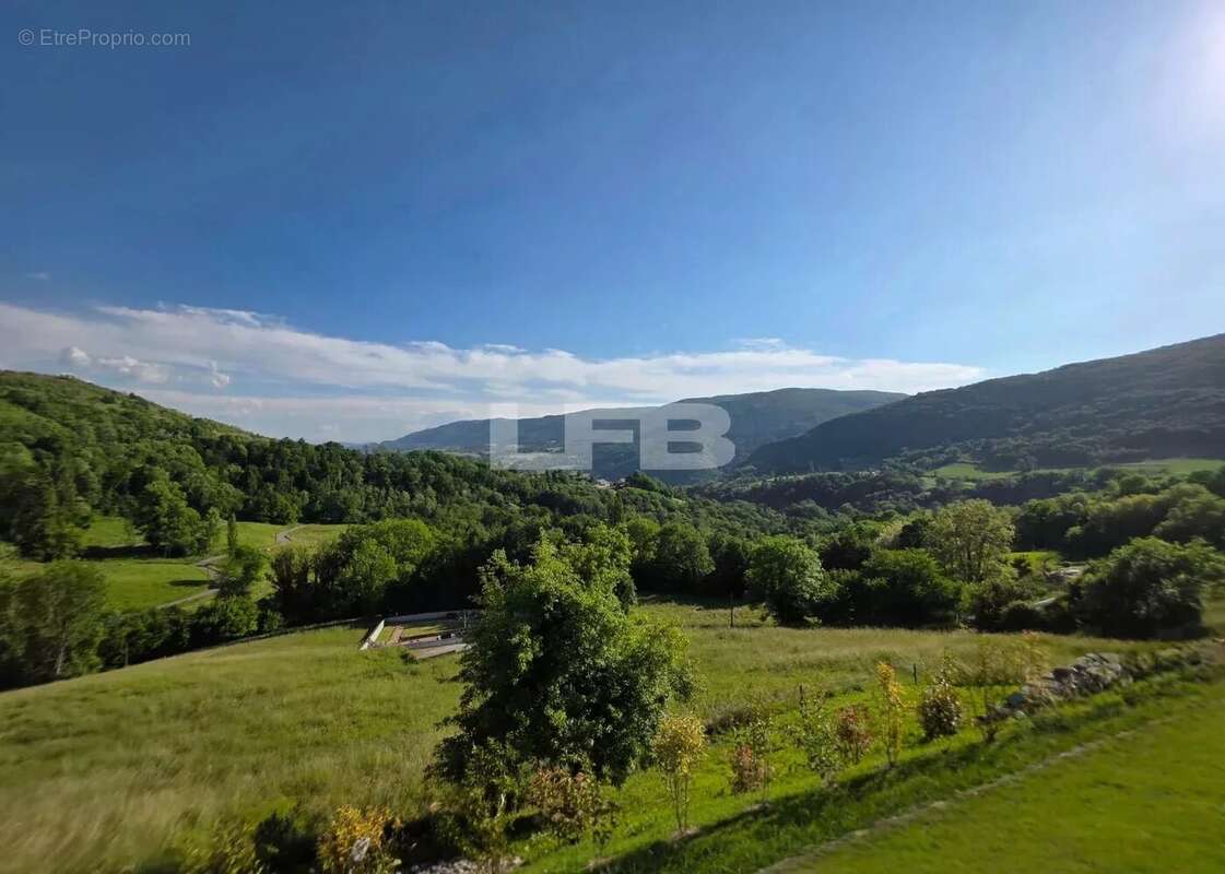 Maison à CREMPIGNY-BONNEGUETE