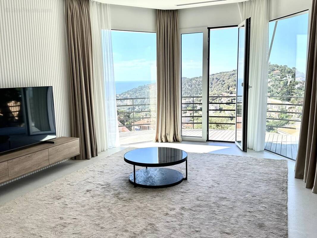 Appartement à VILLEFRANCHE-SUR-MER