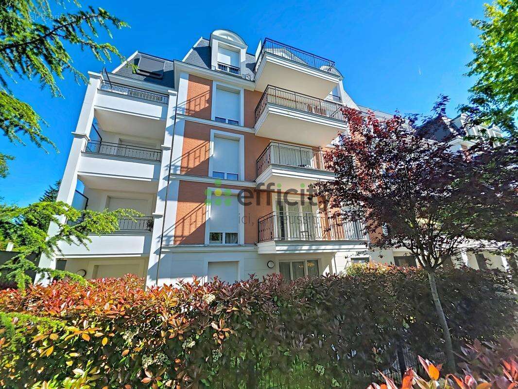 Appartement à LE PLESSIS-TREVISE