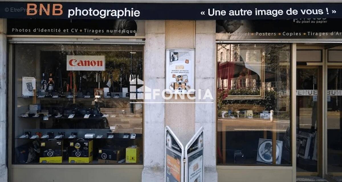 Commerce à SAINT-JULIEN-EN-GENEVOIS