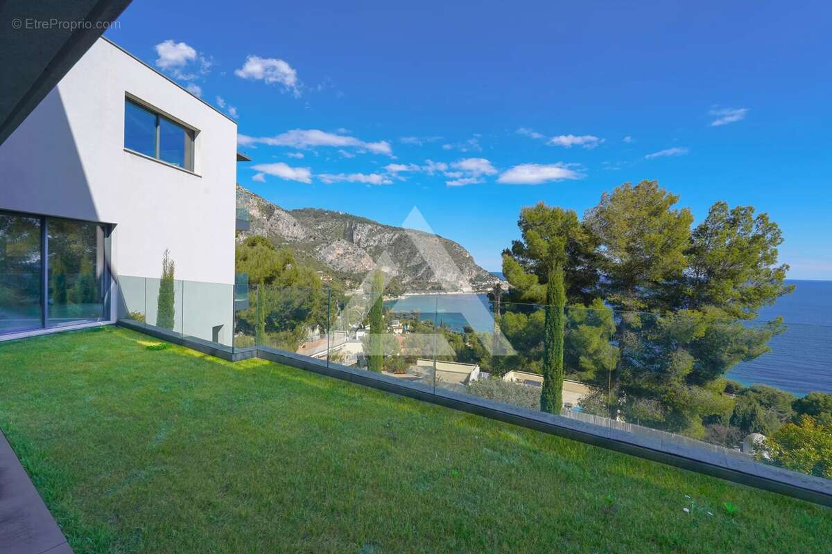 Èze bord de mer - villa contemporaine - vue mer panoramique - photo 3