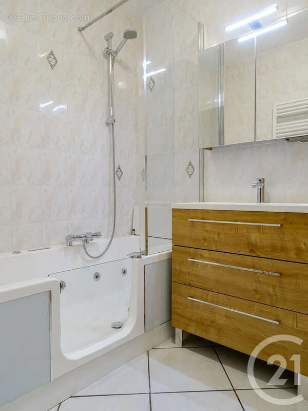 Appartement à LYON-7E