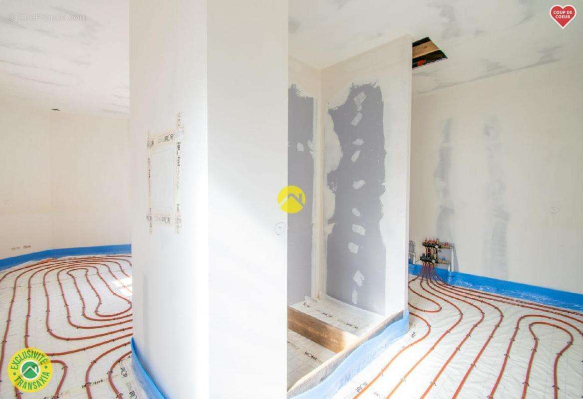 Maison à LE BUISSON-DE-CADOUIN