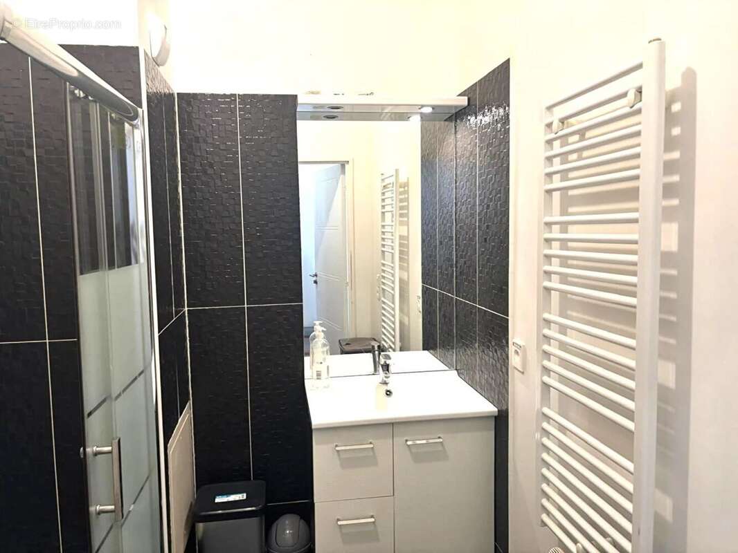 Appartement à PARIS-19E