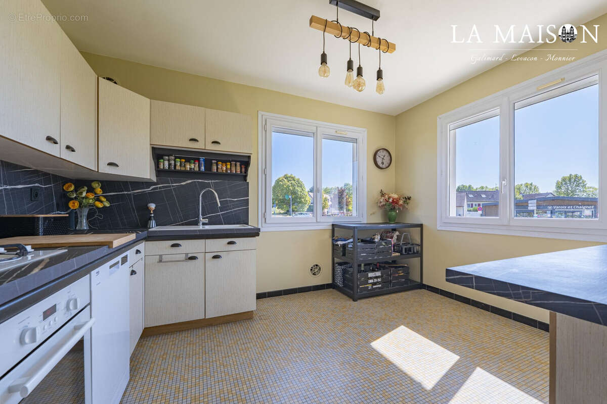 Maison à VAROIS-ET-CHAIGNOT