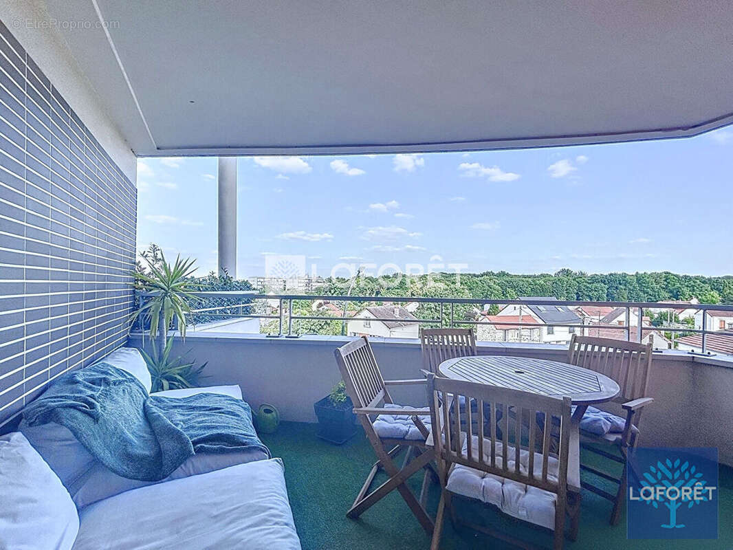Appartement à VIGNEUX-SUR-SEINE