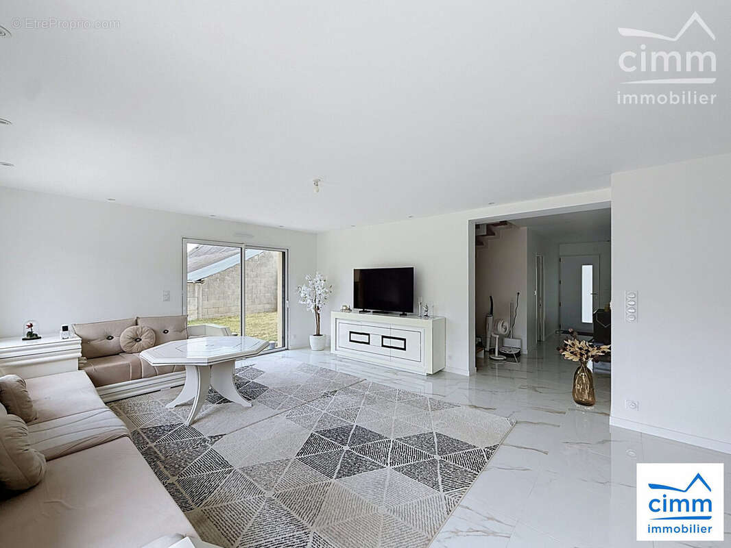 Maison 146 m² à Corps-Nuds  - photo 5