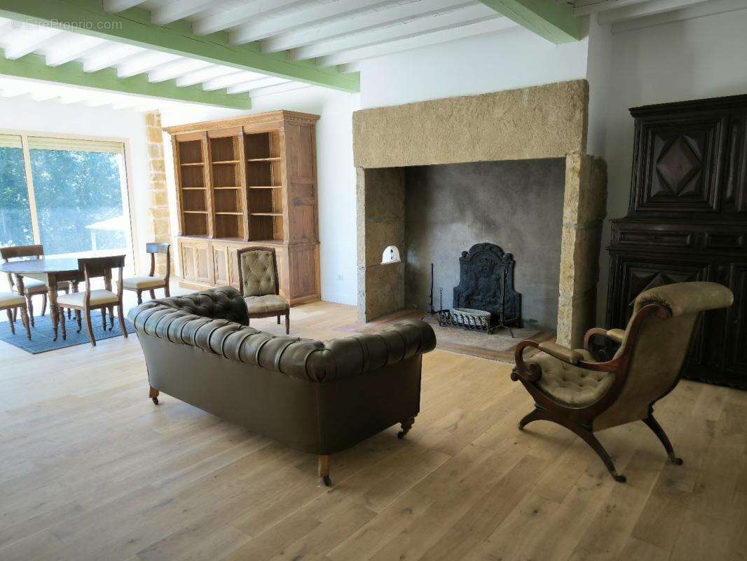 Maison à GAJA-LA-SELVE