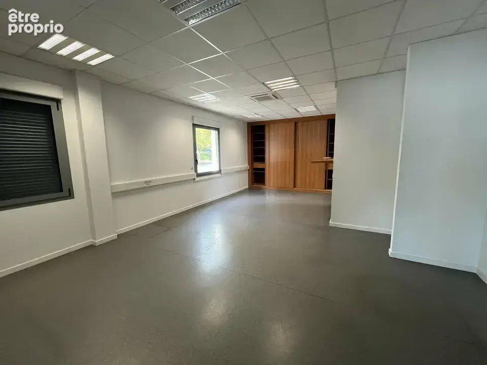 Commerce 275 m² à vendre à Serris (77700) - photo 4