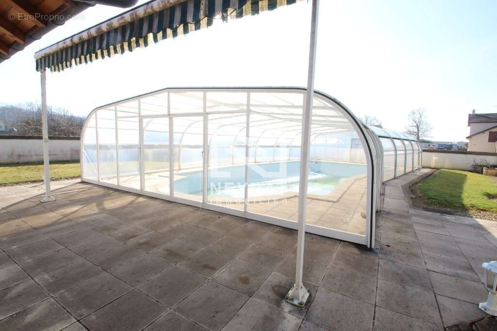 Maison à PIERRE-DE-BRESSE