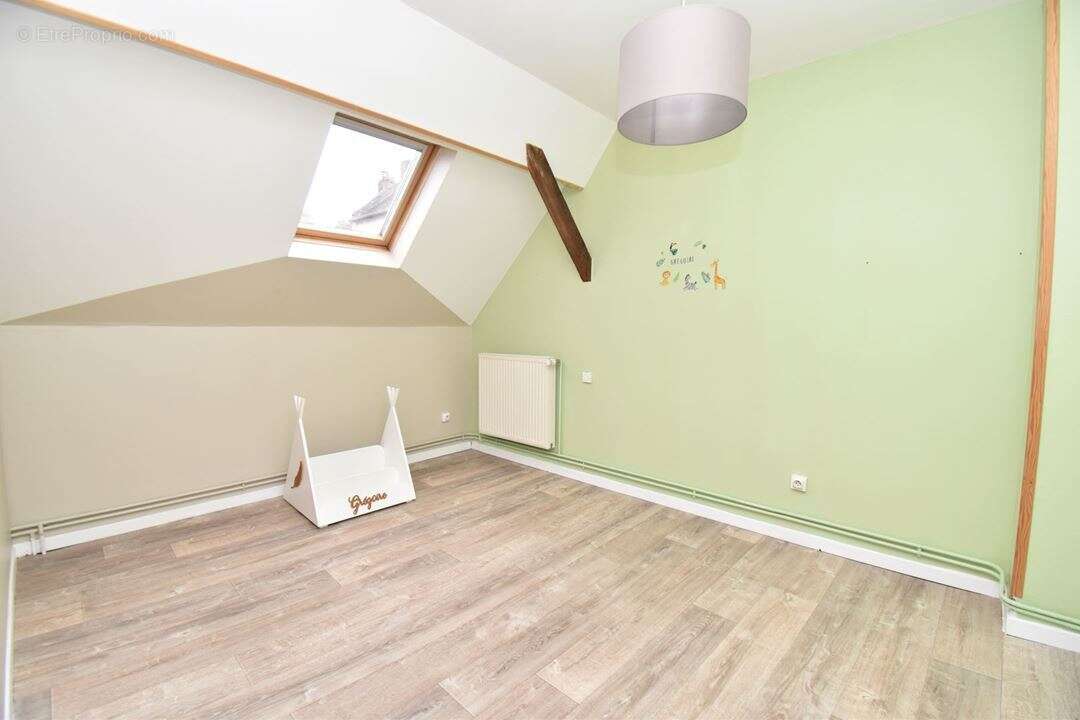 Maison 92 m² à Cambrai  - photo 6