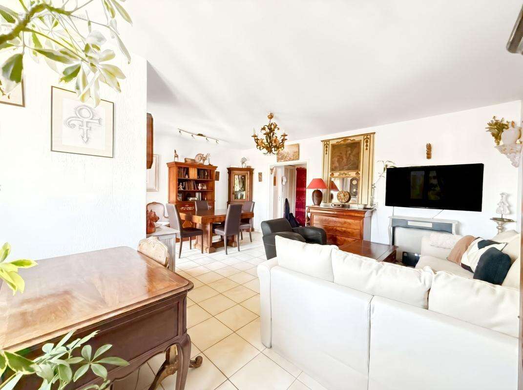 Appartement à CAGNES-SUR-MER