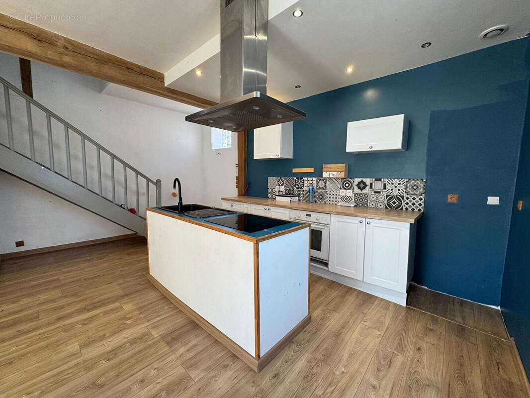 Maison à TREMBLAY-LES-VILLAGES