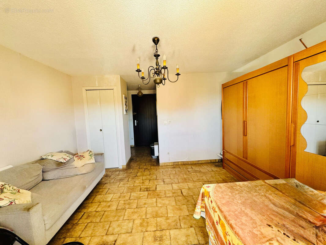 Appartement à LA LONDE-LES-MAURES