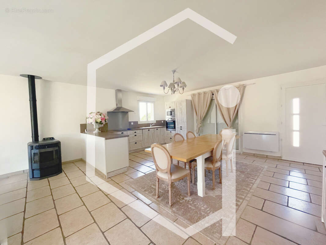 Maison à LA CHARITE-SUR-LOIRE