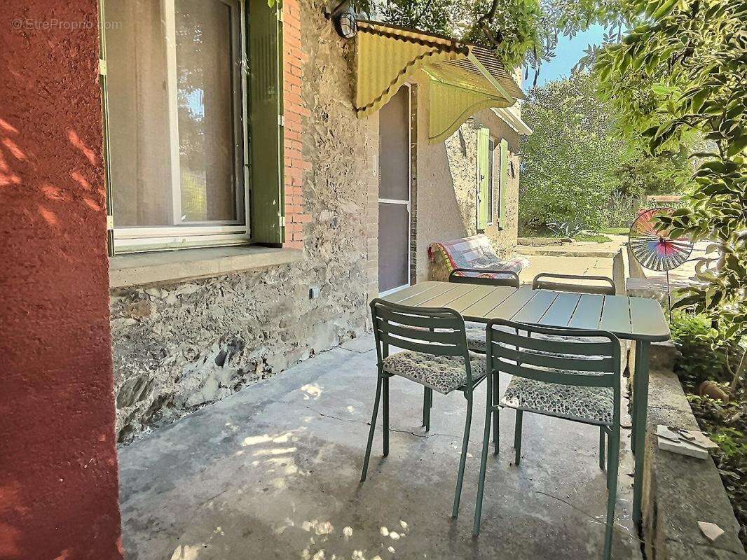 Maison à SAINT-JUERY